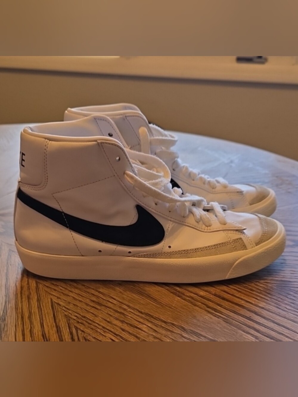 Nike Men’s White High-Top Blazers, Size 10, GUC